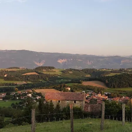 别墅 Belle Familiale A La Campagne Et Sa Piscine Chevrieres (Isere)