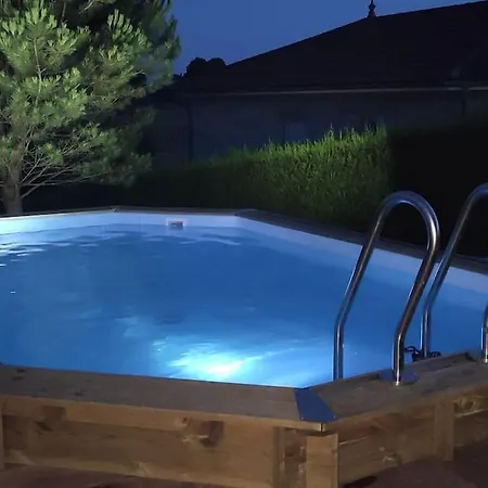 Belle Familiale A La Campagne Et Sa Piscine * Chevrieres (Isere)