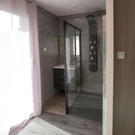 Vila Belle Familiale A La Campagne Et Sa Piscine