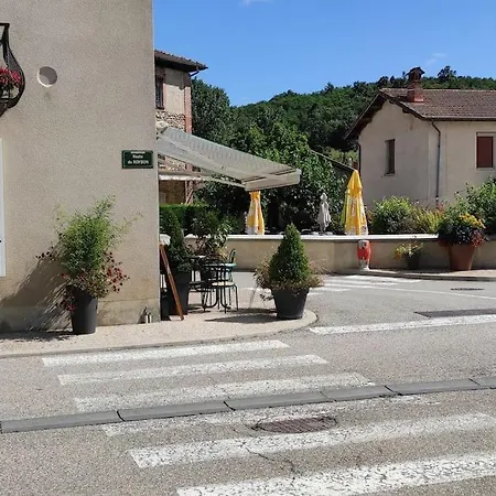 Belle Familiale A La Campagne Et Sa Piscine *