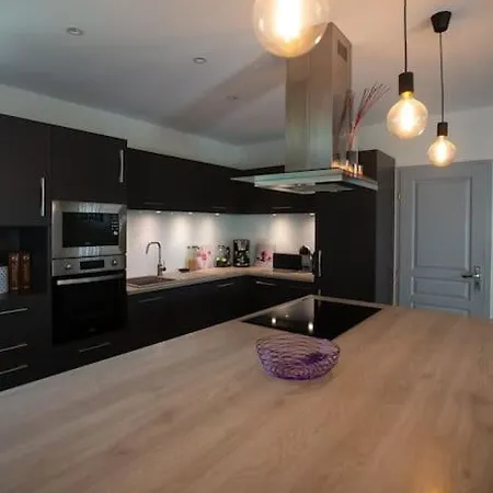 Vila Belle Familiale A La Campagne Et Sa Piscine *